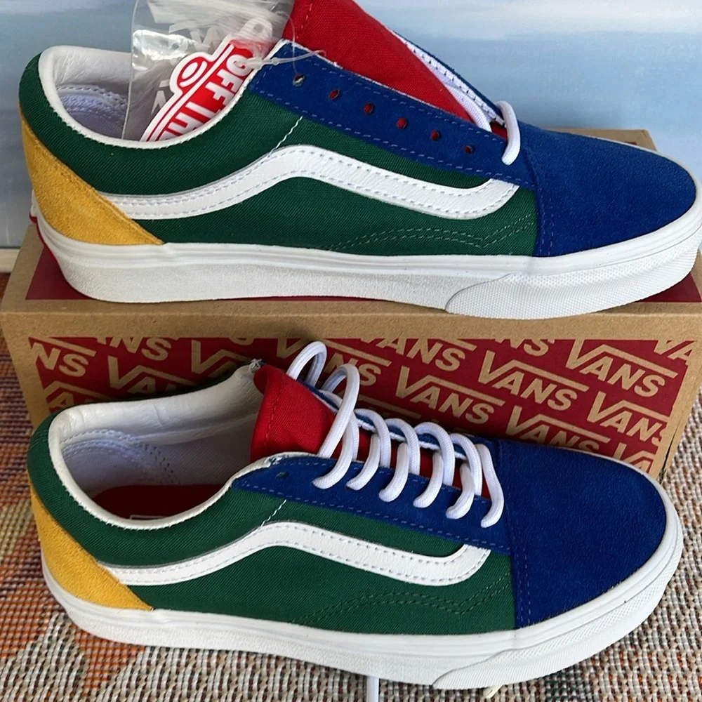 Vans WMNS Old Skool
(Vans Yacht Club) Blue/Green
VN0A38G1R1Q US
Sneakers - Picture 2 of 16